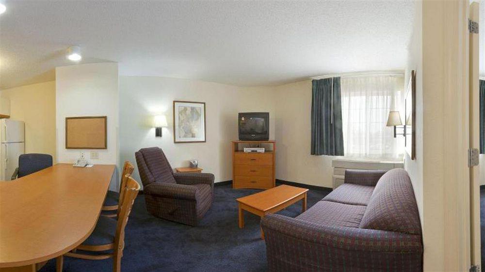 Candlewood Suites Sterling By Ihg Exterior photo
